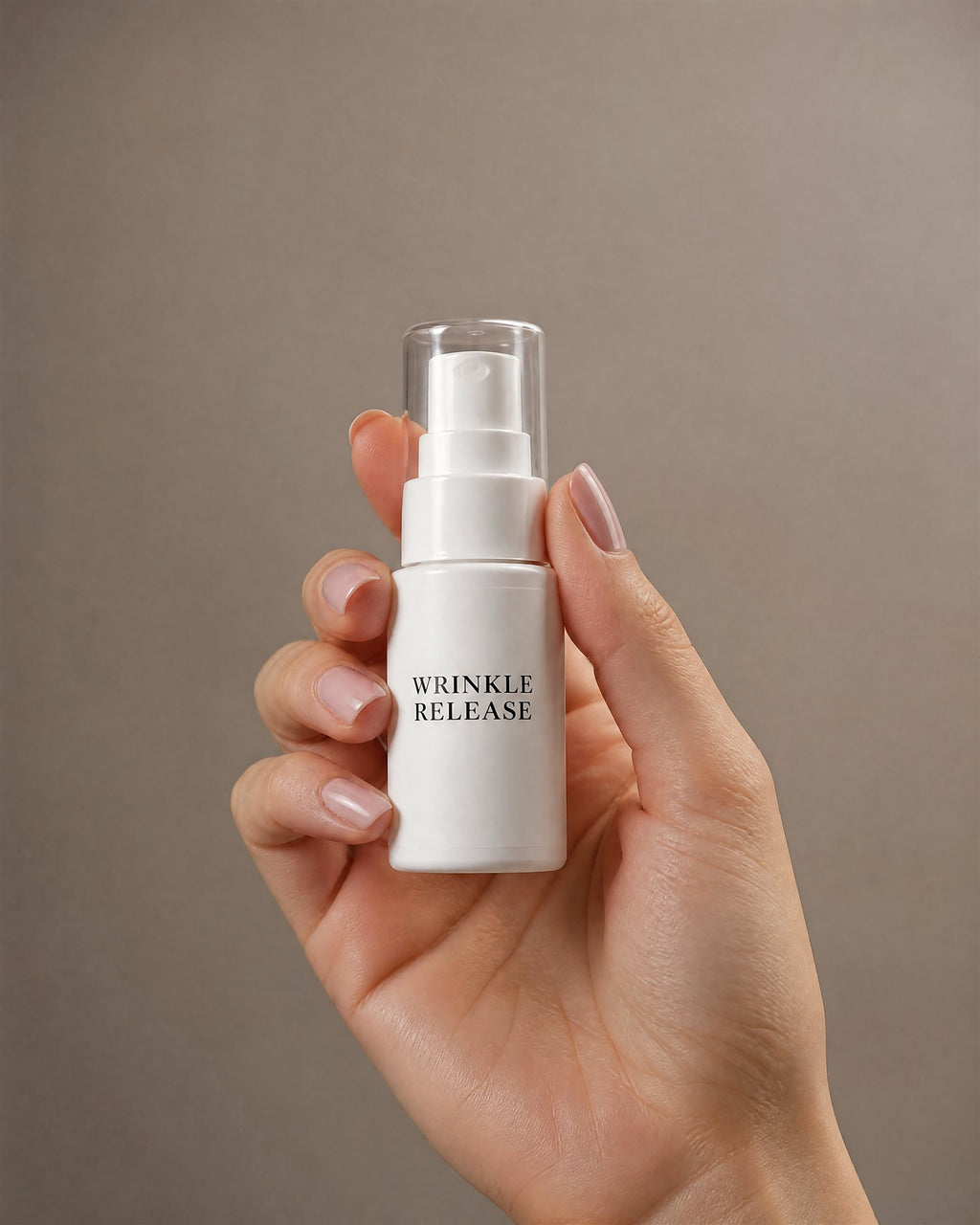 Smoov - Instant Wrinkle Release Spray for Clothes